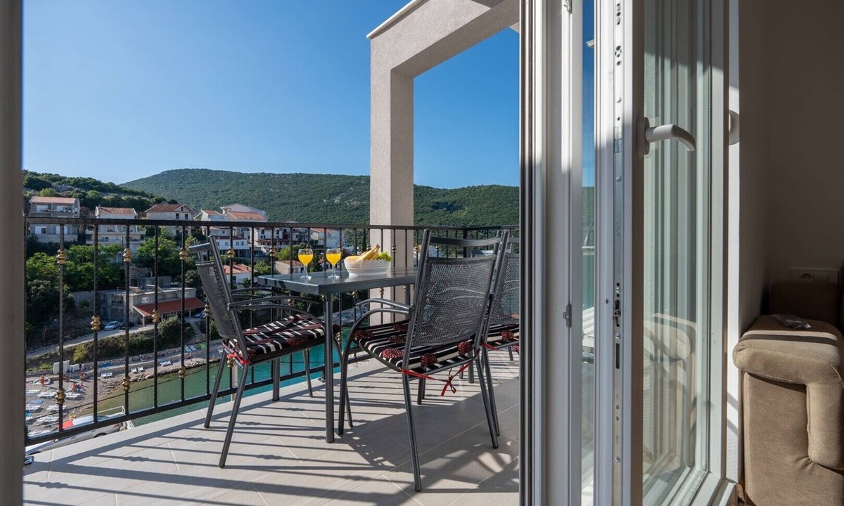 Neum Apartment | One bedroom apartment with sea view 5