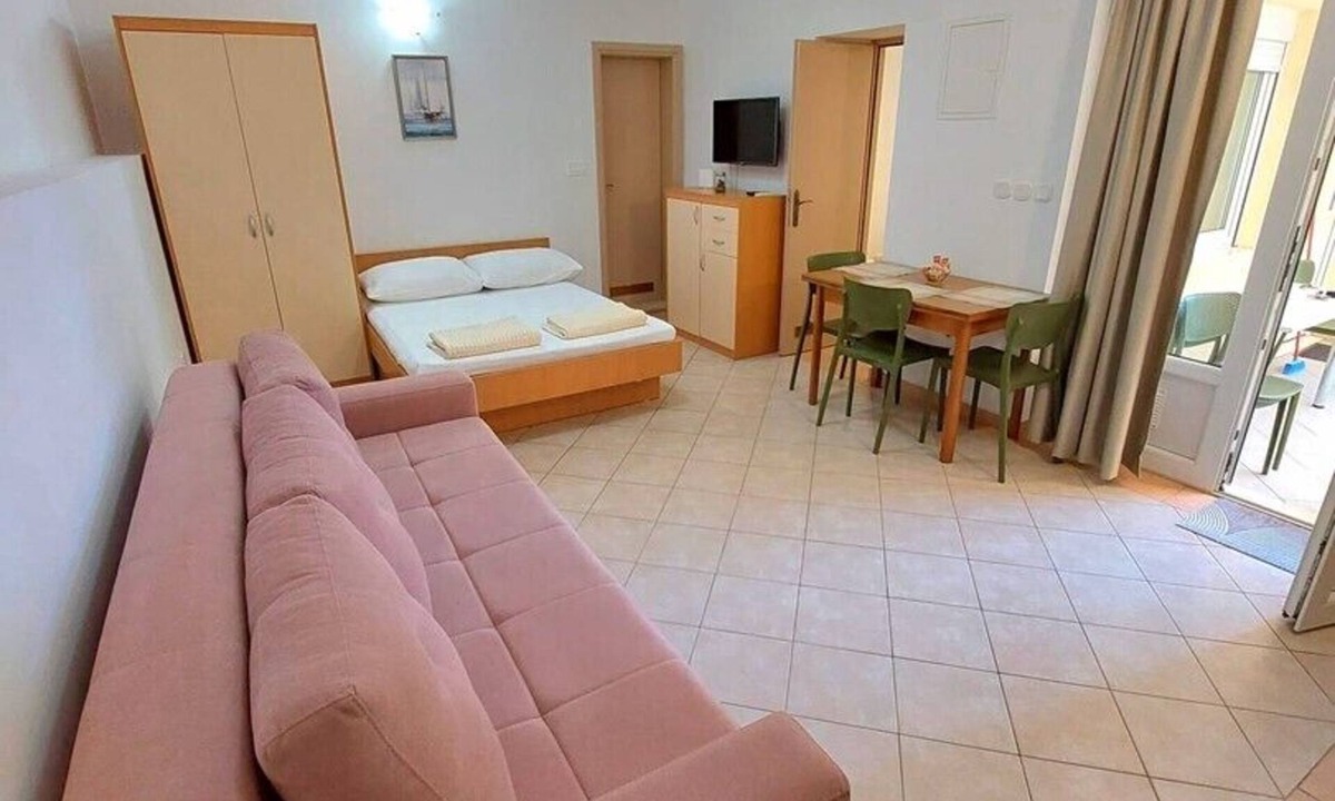 Neum Apartment | One bedroom apartment with terrace