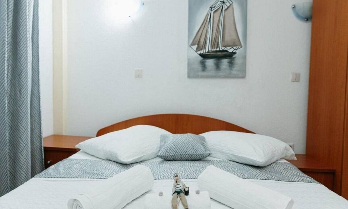 Komarna Apartment | One bedroom apartment with terrace and sea view Komarna, Neretva Delta - Ušće Neretve (A-21938-a)