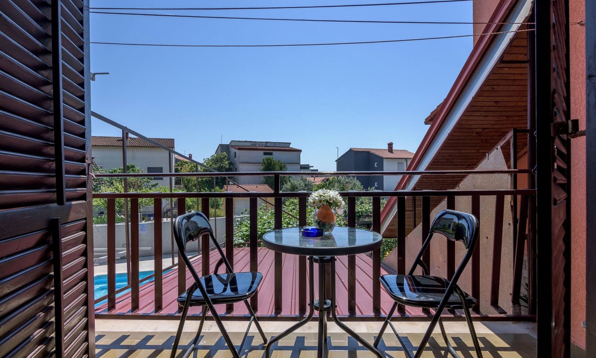 Vintijan Apartment | One bedroom apartment with terrace Pula (A-16053-a)