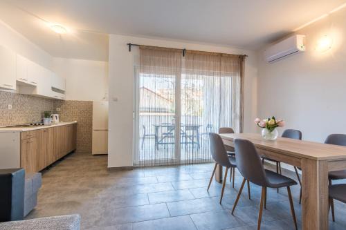 Furnished Ap | Zrce