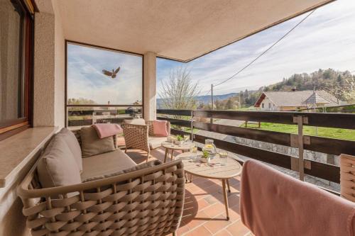 Gorje Apartment | Peaceful Apartment with Terrace near Lake Bled & Free Parking