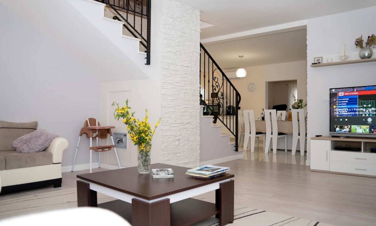 Lecevica Villa | Peaceful Escape with Mountain Views, Heated Pool and Modern Amenities in Radošić - Four Bedroom Villa