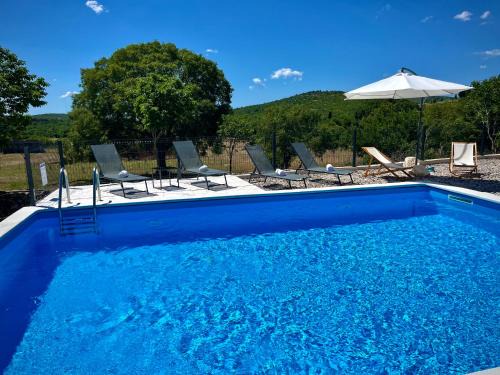 Benkovac Villa | Peaceful New Country House with Saltwater Pool