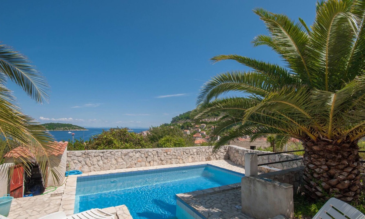 Vis Apartment | Penthouse with heated pool and magnificent view