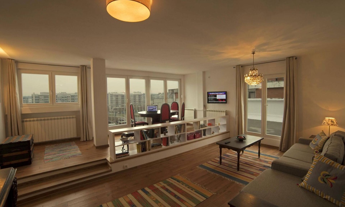 Novi Beograd Apartment | Penthousewohnung mit großer Terrasse in zentraler Lage by Interhome