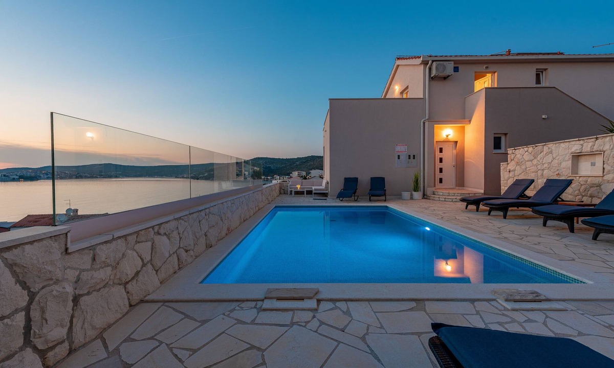 Villa Mona Ražanj | Razanj