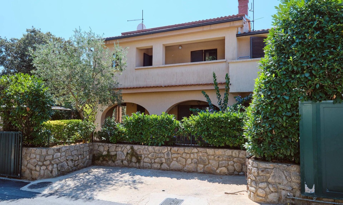 Artatore Apartment | Pet friendly apartment in Artatore with WiFi
