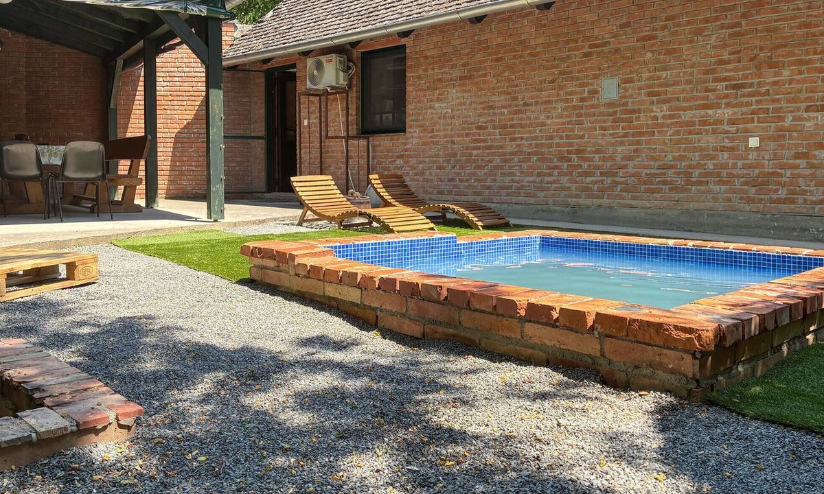 Batina House | Pet friendly home in Batina