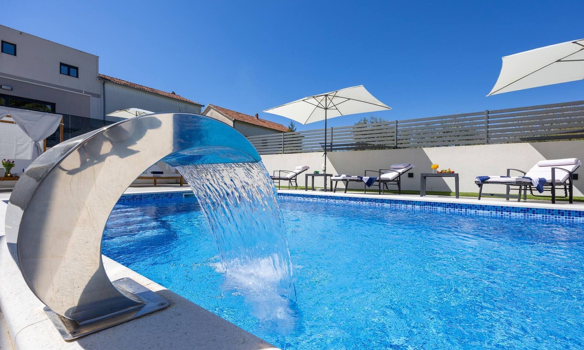 Kamen House | Pet friendly home in Split