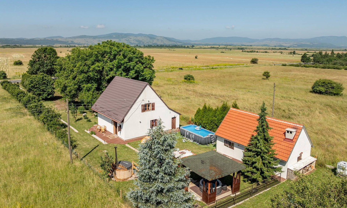 Udbina House | Pet friendly home in Udbina with WiFi