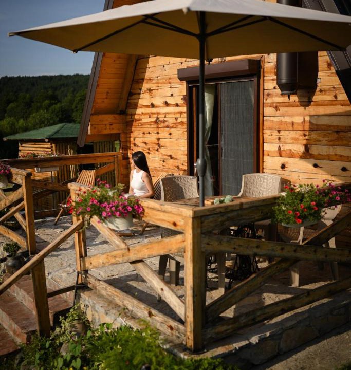 Kremna House | Planinska kuća Isiteo