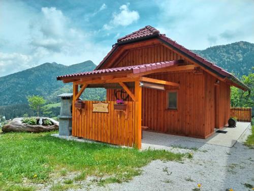 Luce House | POČITNIŠKA HIŠKA LASTOVKA