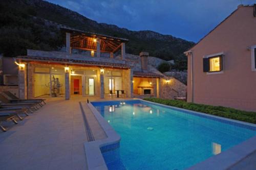 Brsecine Villa | Pool Villa Dia/w Sauna & Jacuzzi near Dubrovnik