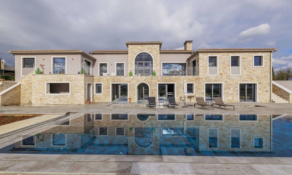 Bacva Villa | Private Villa with hot tub, A/C, private pool, WIFI, TV, terrace, pets allowed, panoramic view