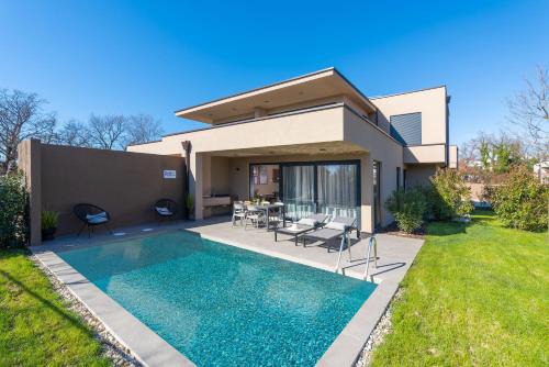 Karigador Apartment | Quercus Village Apartments with private pool