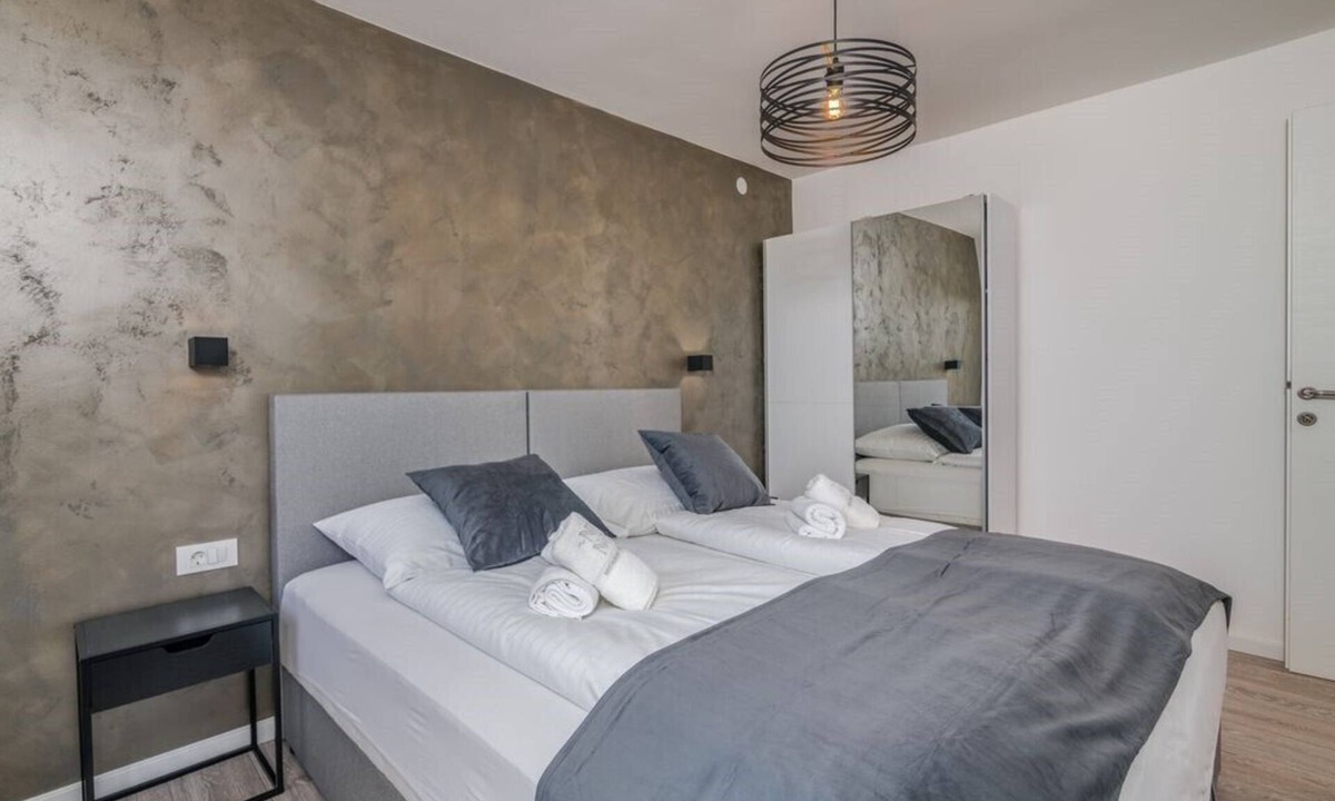 Porat Apartment | Restaurant & Rooms Nino/Room 7