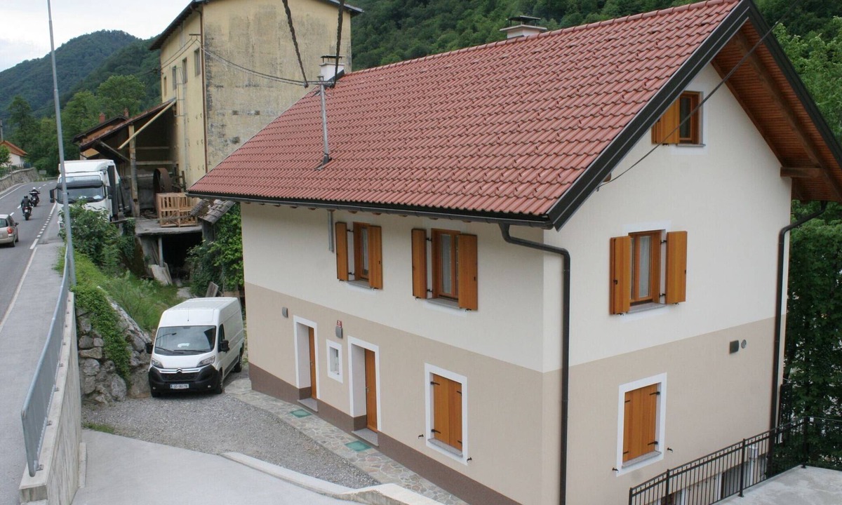 Tolmin Apartment | Riverside Rustic Ridge Apartments with Balcony - Two Bedroom Apartment with Balcony