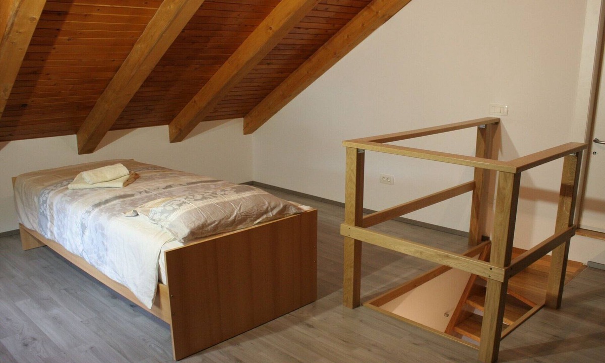 Tolmin Apartment | Riverside Rustic Ridge Apartments with Balcony - Three Bedroom Apartment with Balcony