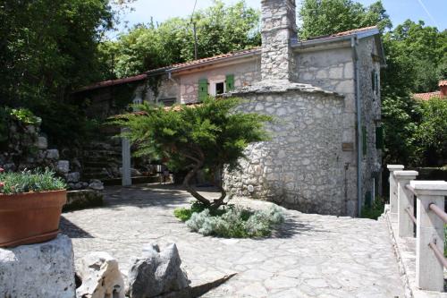 Sveta Jelena House | Romantisches Steinhaus Flora in Filipasi