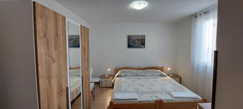 Cres House | Room Eta