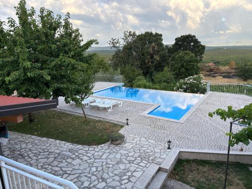 Trn Villa | Sabljić Estate