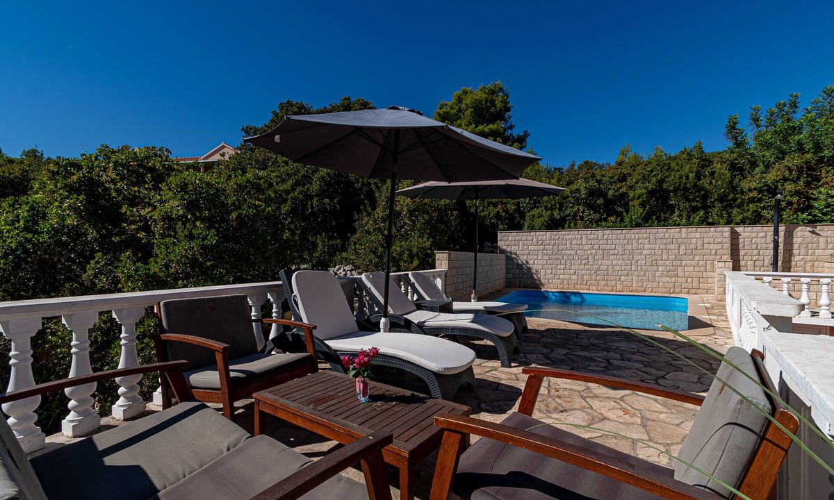 Vela Luka House | Seaside family friendly house with a swimming pool Vela Luka, Korčula (K-12289)