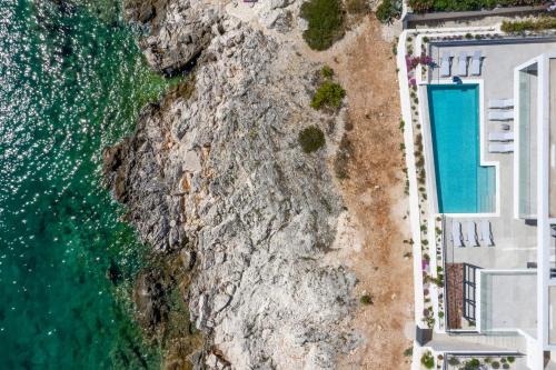 Rogoznica Villa | Sensational Rogoznica Villa 5 Bedrooms Villa Miracle Balcony Overlooking Sea