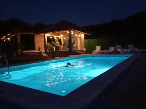 Soko Banja Apartment | Seosko turisticko domacinstvo MIRIS DUNJE DORUCAK PO DOGOVORU