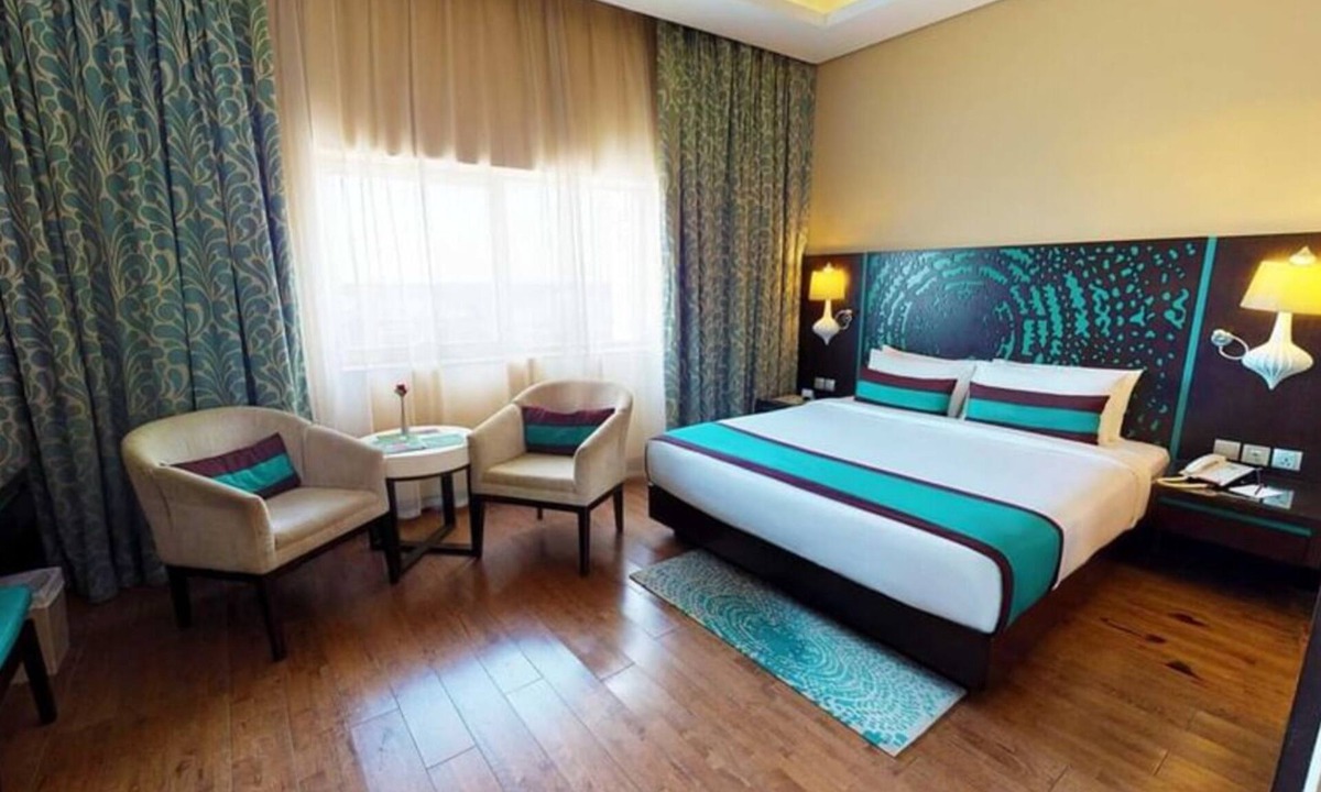 Al Barsha 1 Hotel | Sig Al Barsha | Deluxe Room | Sheikh Zayed Rd, On-site Nightclubs, Salon