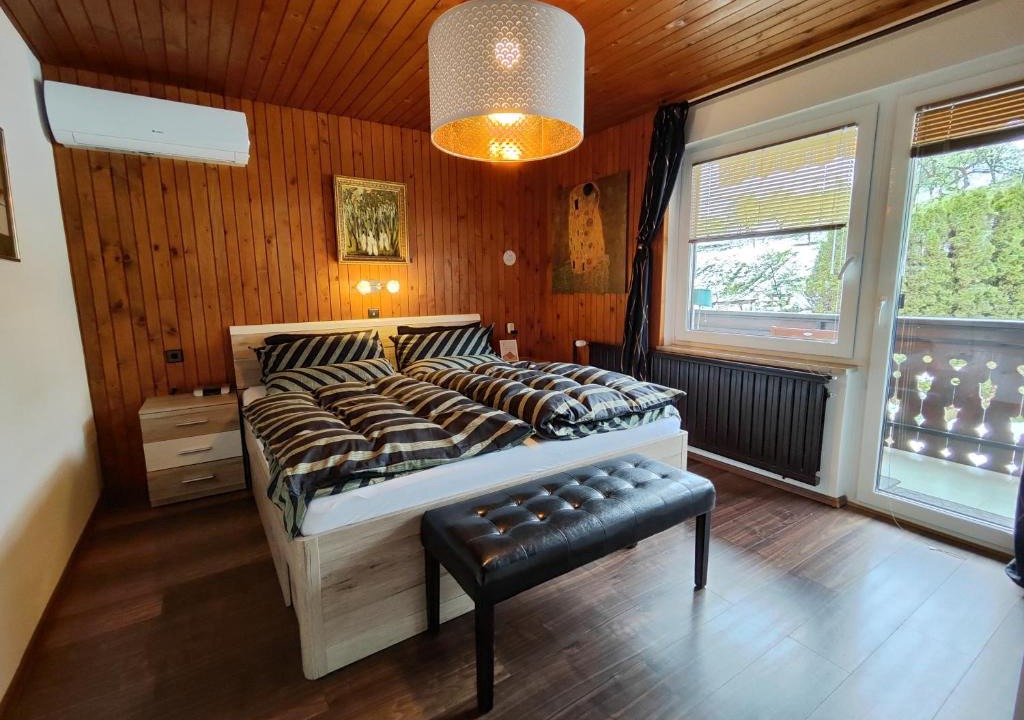 Bohinjska Bistrica Apartment | Snežak (Snowman)