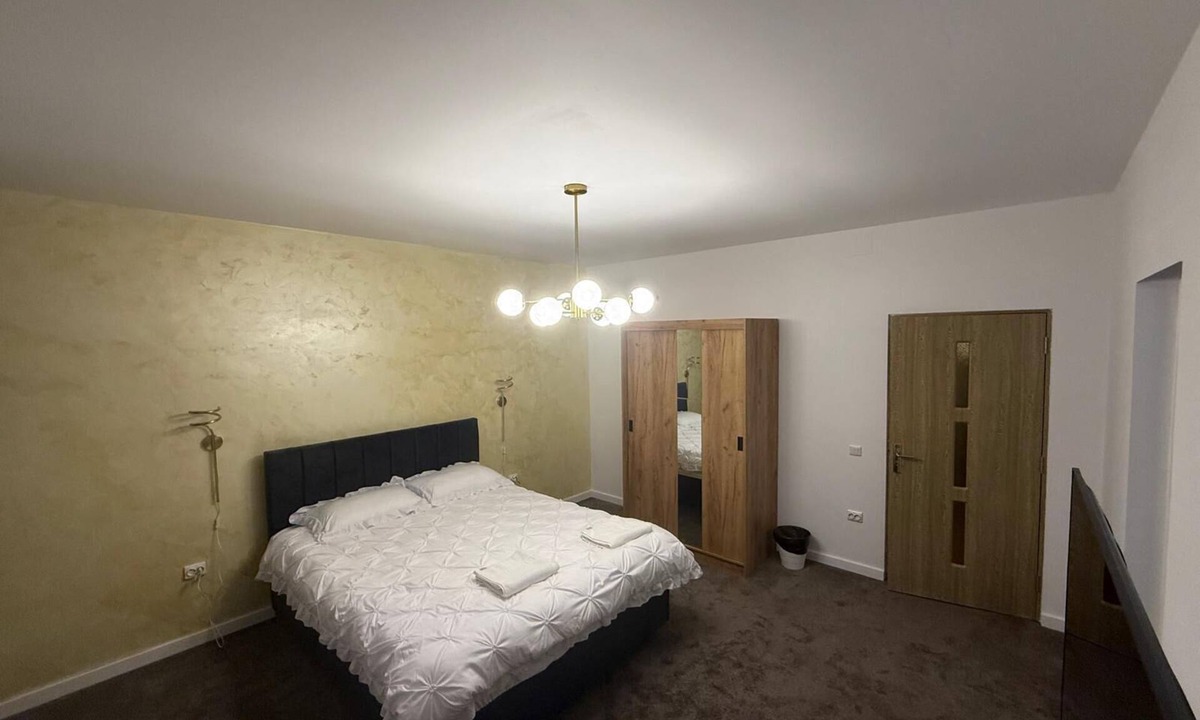 Centrul Nou Apartment | Spacious 2-Room Apartment near Brașov Center | Random Studio | Pet frendly