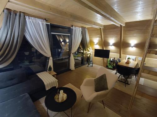 Jajce Ski Chalet | Stone Chalets - LUNA