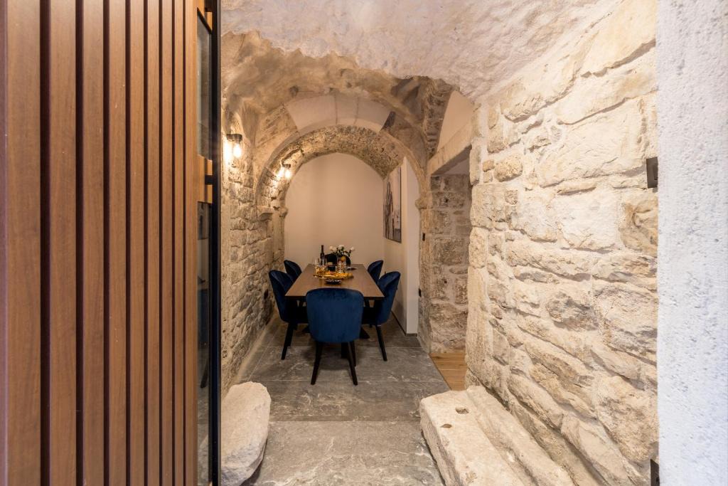 Old Town Villa | Stone villa NEPOT - in center - rooftop terrace