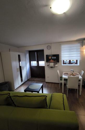 Valun Apartment | Studio apartman Nona Angela-Valun