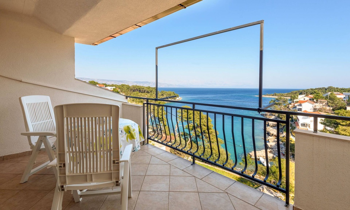 Vrbanj Apartment | Studio flat near beach Basina, Hvar (AS-11817-b)