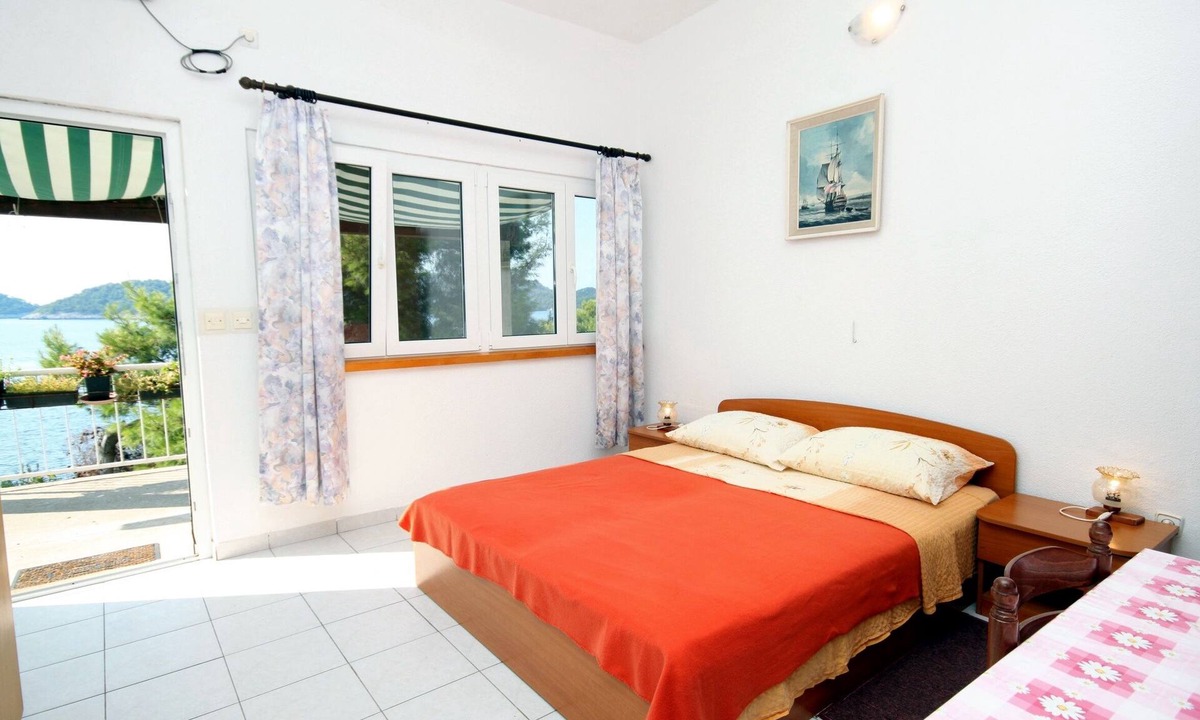 Ubli Apartment | Studio flat near beach Ubli, Lastovo (AS-8354-a)