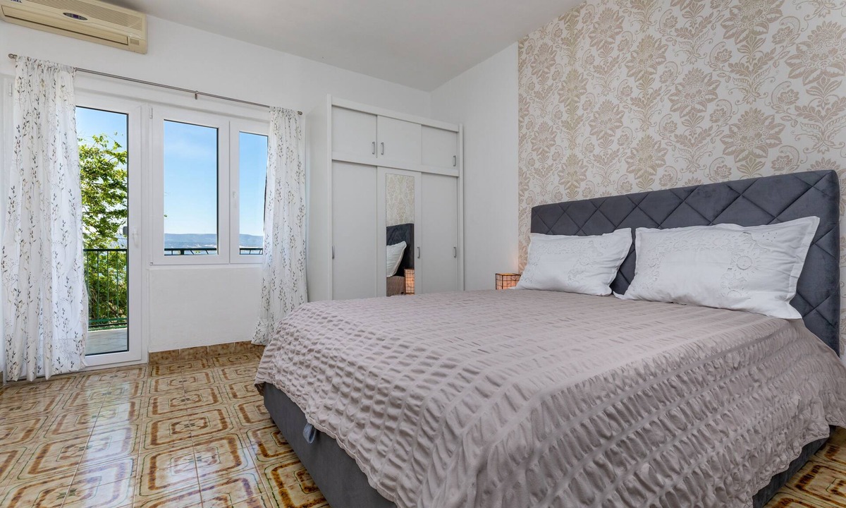 Lokva Rogoznica Apartment | Studio flat with balcony and sea view Lokva Rogoznica, Omiš (AS-18638-a)