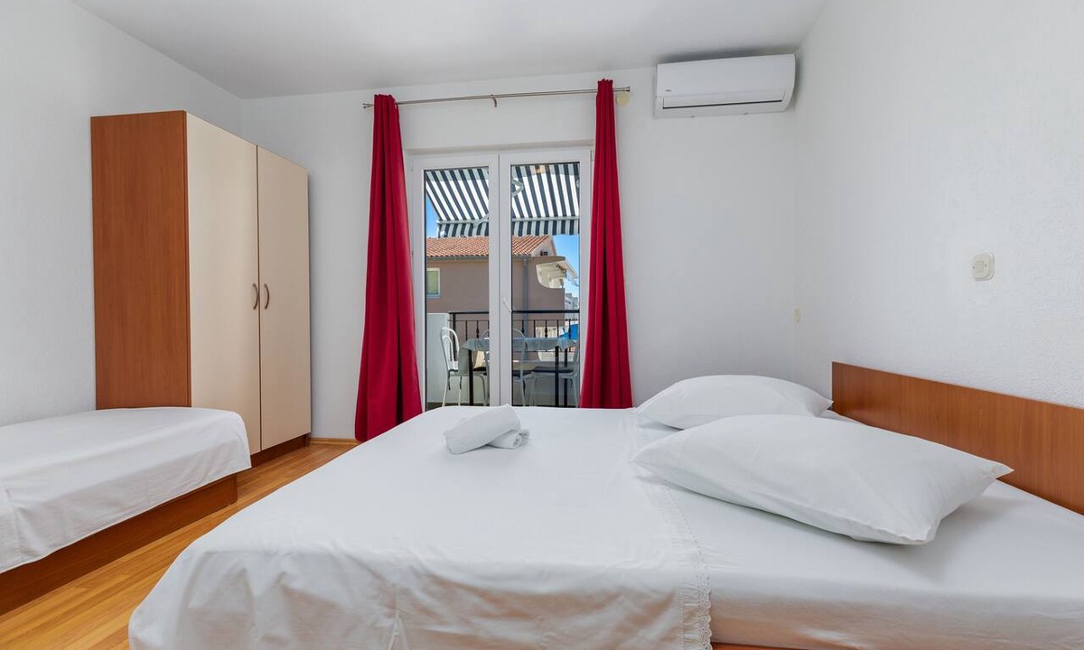 Blato Apartment | Studio flat with balcony and sea view Živogošće - Blato, Makarska (AS-25312-a)