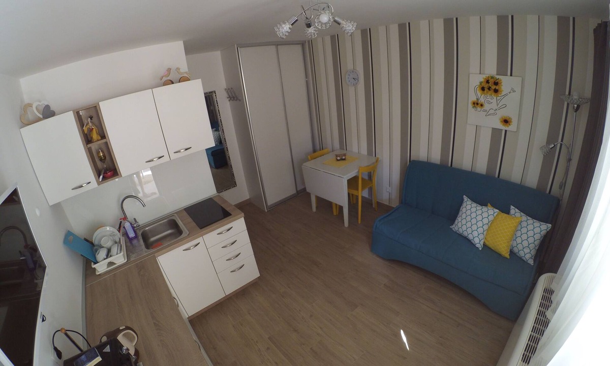 Brna Apartment | Studio flat with terrace and sea view Brna, Korčula (AS-15730-a)