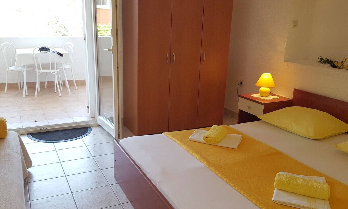 Gradac Apartment | Studio flat with terrace Gradac, Makarska (AS-11332-c)