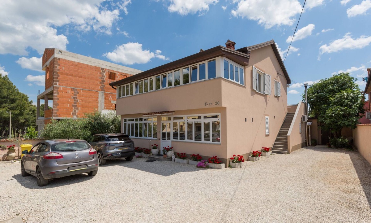 Tar-Vabriga Apartment | Studio flat with terrace Tar, Poreč (AS-6948-a)
