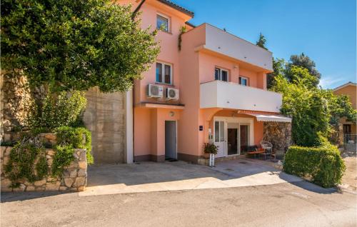 Stara Baska Apartment | Stunning Apartment In Stara Baska With Wifi