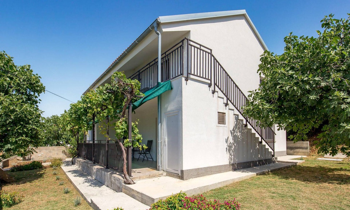 Vlasici Apartment | Stunning apartment in Vlasici with WiFi