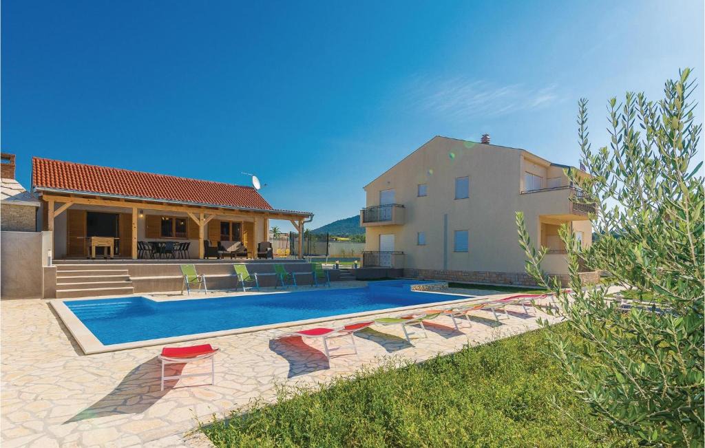 Kakma House | Stunning Home In Kakma With Jacuzzi, Wifi And Outdoor Swimming Pool