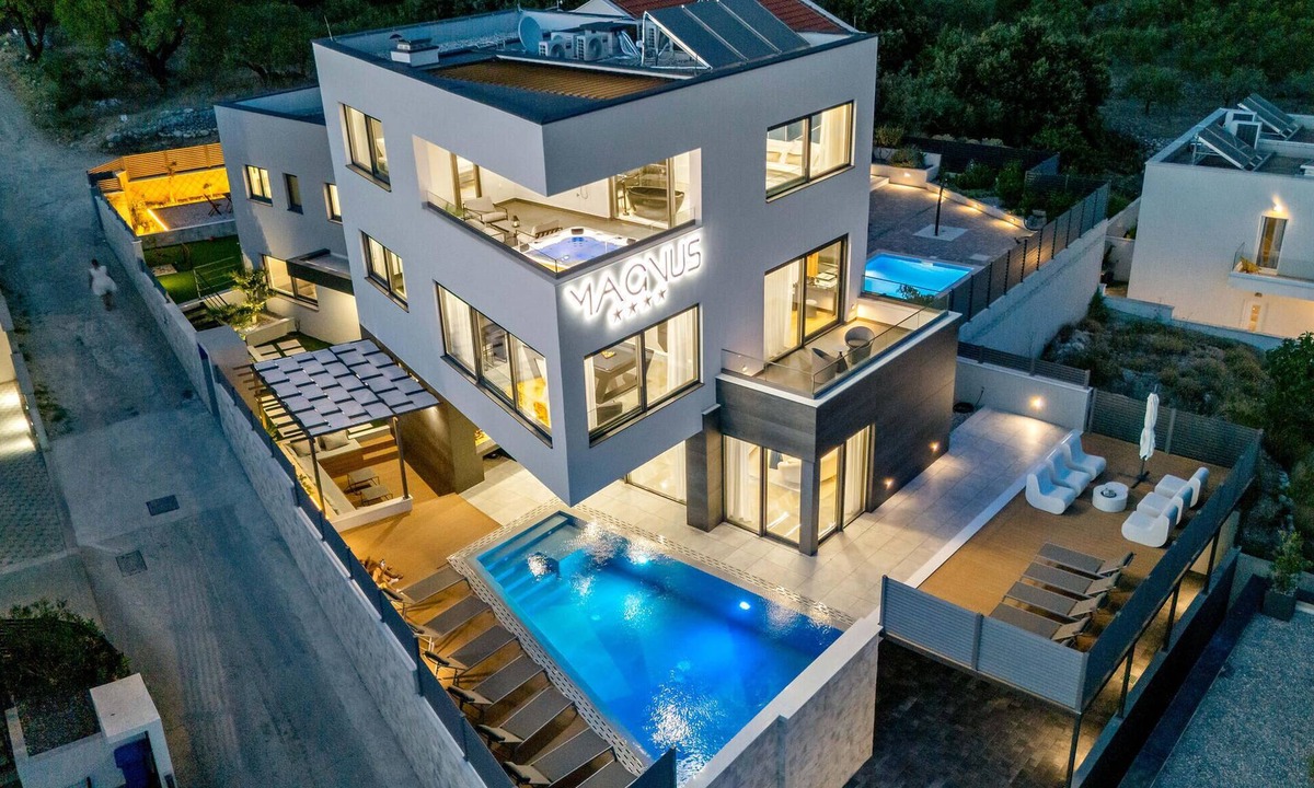 Zelenka House | Stunning home in Makarska with sauna