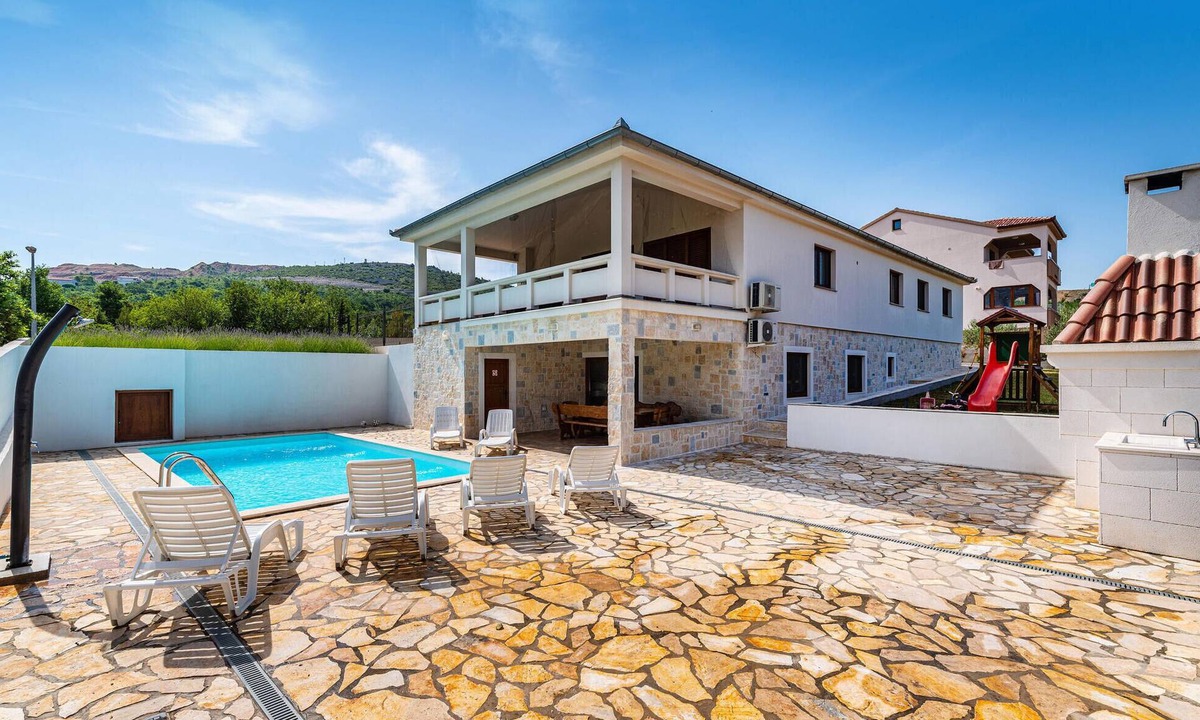 Rovanjska House | Stunning home in Rovanjska