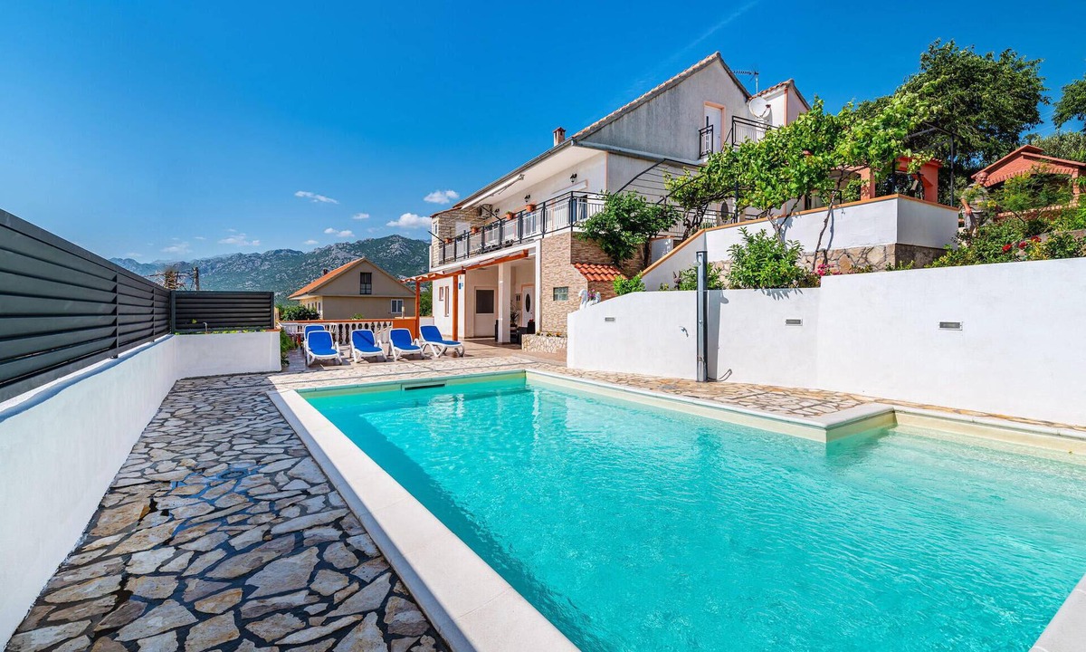 Rovanjska House | Stunning home in Rovanjska