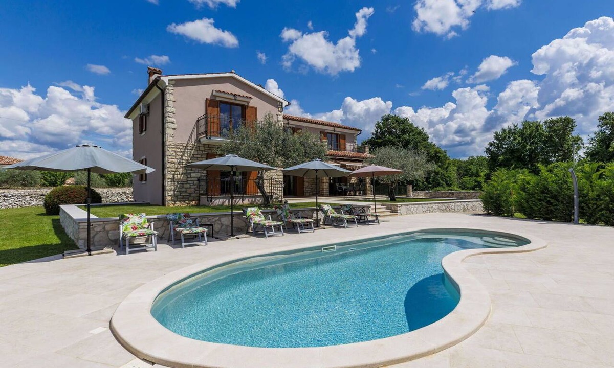 Vosteni Villa | Stunning private villa for 8 people with private pool, WIFI, A/C, TV, terrace and panoramic view