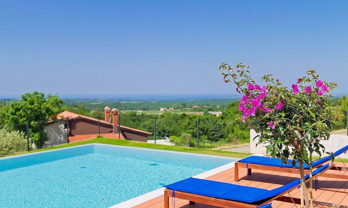 Strpacici Villa | Stunning private villa for 8 people with private pool, WIFI, A/C, TV, patio and panoramic view